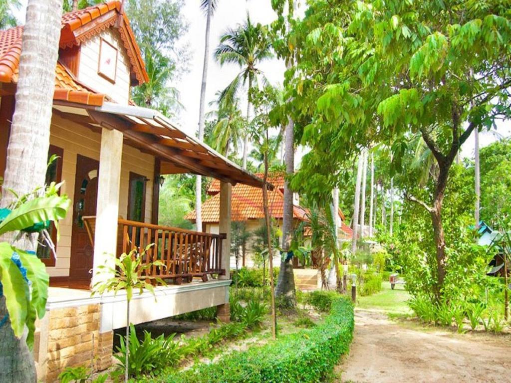Sayang Beach Resort Koh Lanta Ngoại thất bức ảnh